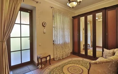 2-этажный таунхаус 345 м² с отделкой