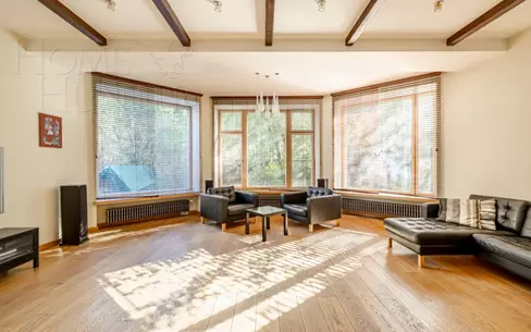 2-этажный коттедж 1 375 м² с отделкой