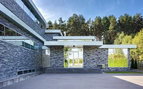 3-этажный коттедж 1 546 м² без отделки