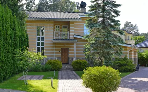 2-этажный коттедж 570 м² с отделкой
