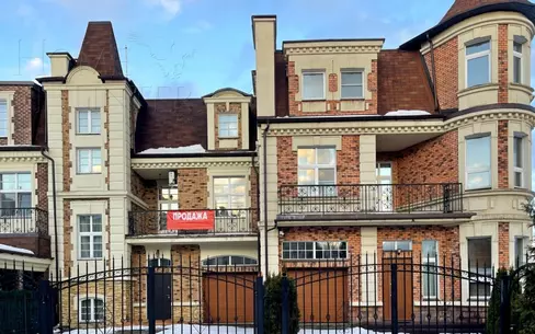 2-этажный таунхаус 350 м² с отделкой