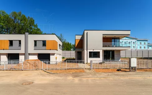 2-этажный коттедж 363 м² без отделки