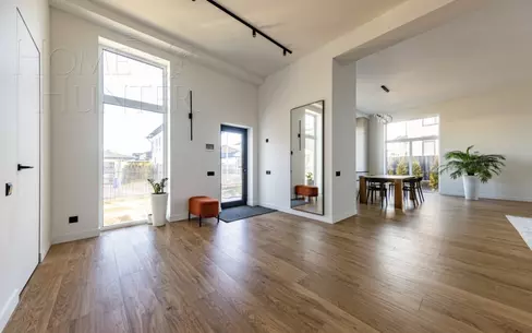 2-этажный коттедж 260 м² с отделкой
