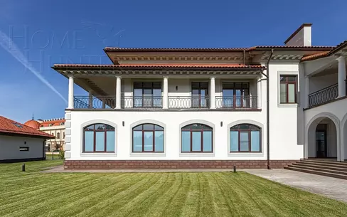 2-этажный коттедж 1 327 м² с отделкой