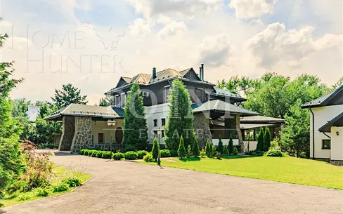 2-этажный коттедж 1 140 м² с отделкой