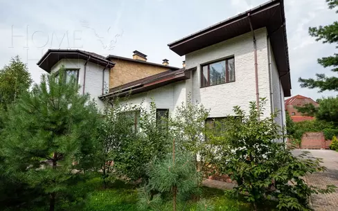 2-этажный коттедж 500 м² с отделкой