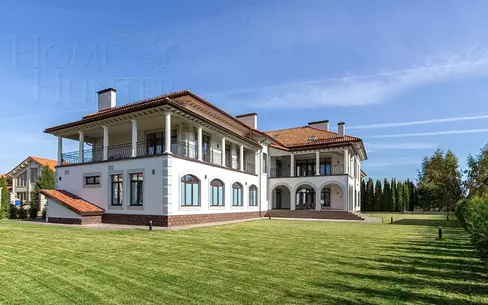 2-этажный коттедж 1 327 м² с отделкой