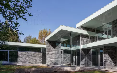 3-этажный коттедж 1 546 м² без отделки
