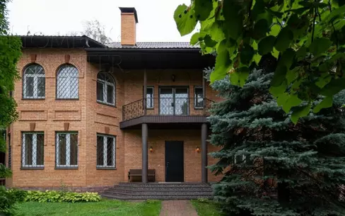 2-этажный коттедж 370 м² с отделкой