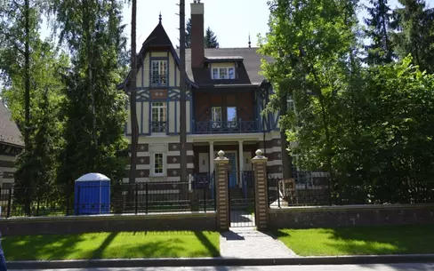 2-этажный коттедж 687 м² с отделкой