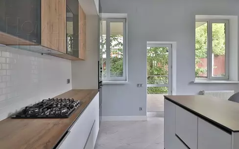 3-этажный коттедж 372 м² с отделкой