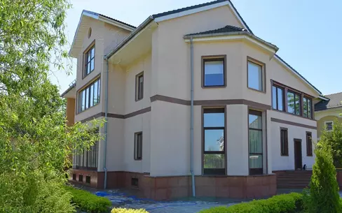 2-этажный коттедж 600 м² с отделкой