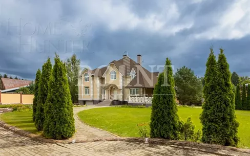 2-этажный коттедж 1 000 м² с отделкой