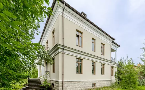 2-этажный коттедж 550 м² без отделки