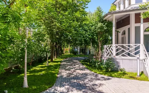 2-этажный коттедж 443 м² с отделкой