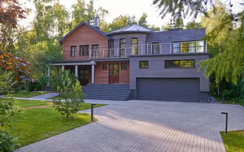 2-этажный коттедж 650 м² с отделкой