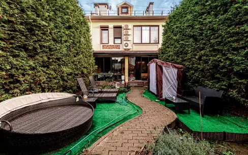 3-этажный таунхаус 230 м² с отделкой