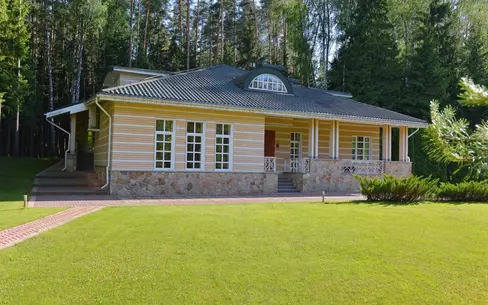 2-этажный коттедж 570 м² с отделкой