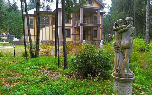 2-этажный коттедж 1 500 м² с отделкой