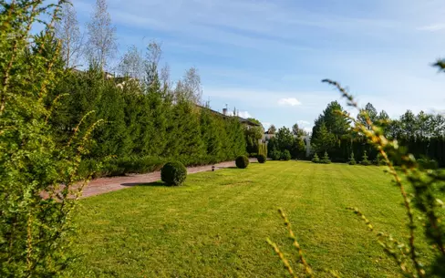 2-этажный коттедж 900 м² с отделкой