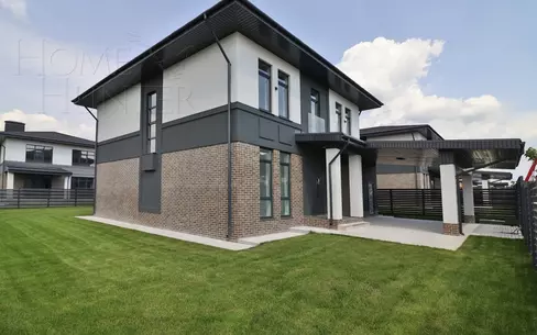 2-этажный коттедж 250 м² с отделкой