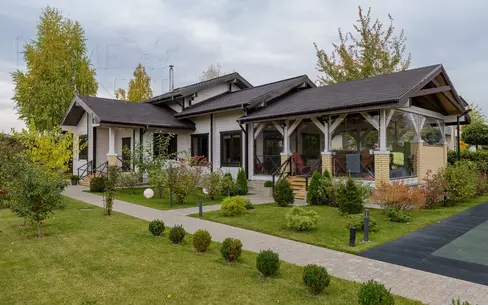 2-этажный коттедж 1 280 м² с отделкой