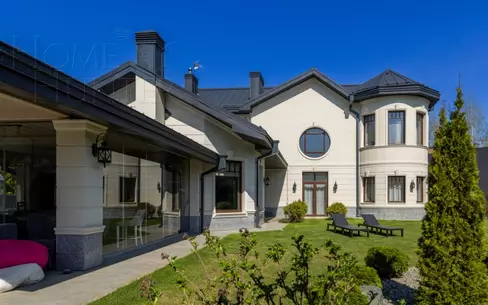 2-этажный коттедж 700 м² с отделкой