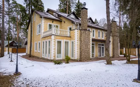2-этажный таунхаус 385 м² с отделкой