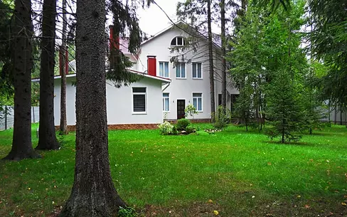 2-этажный коттедж 860 м² с отделкой