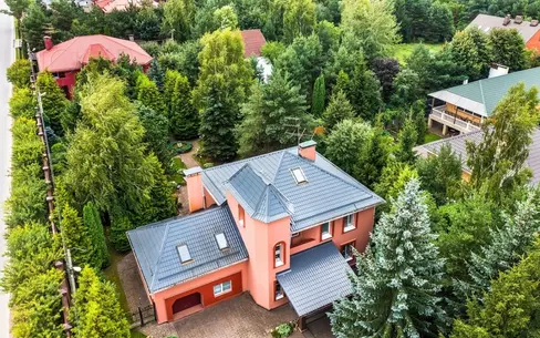 2-этажный коттедж 372 м² с отделкой