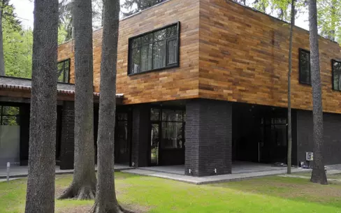 2-этажный коттедж 640 м² с отделкой