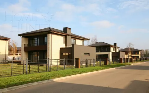 2-этажный коттедж 323 м² без отделки