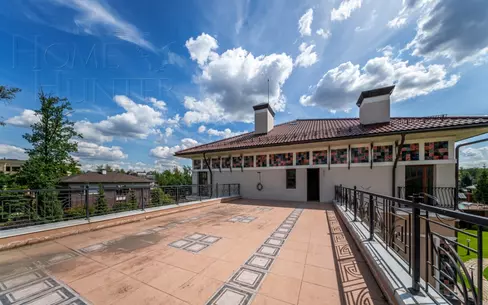 2-этажный коттедж 1 300 м² без отделки