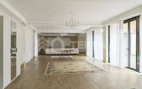 2-этажный коттедж 1 100 м² с отделкой