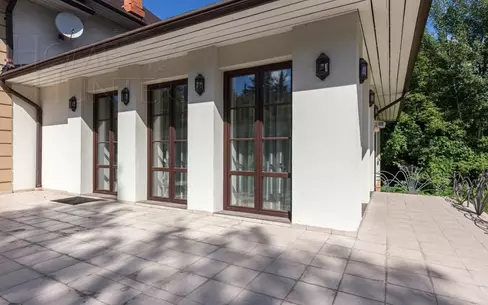 2-этажный коттедж 650 м² с отделкой