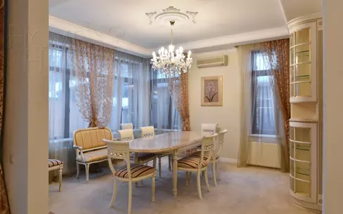 2-этажный коттедж 300 м² с отделкой