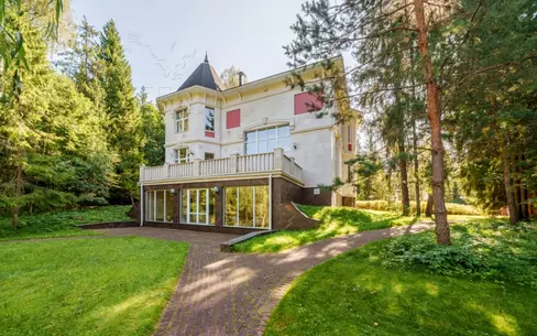2-этажный коттедж 511 м² с отделкой
