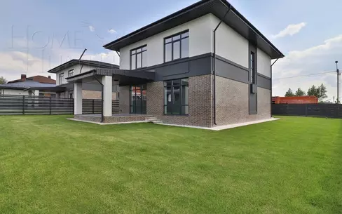 2-этажный коттедж 250 м² с отделкой