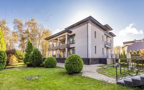 2-этажный коттедж 500 м² с отделкой