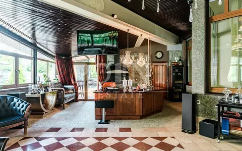 2-этажный коттедж 1 140 м² с отделкой