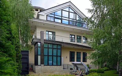 2-этажный коттедж 900 м² с отделкой