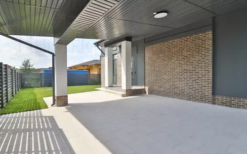 2-этажный коттедж 250 м² с отделкой