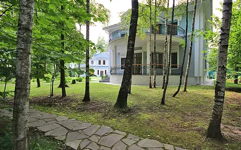 2-этажный коттедж 530 м² с отделкой
