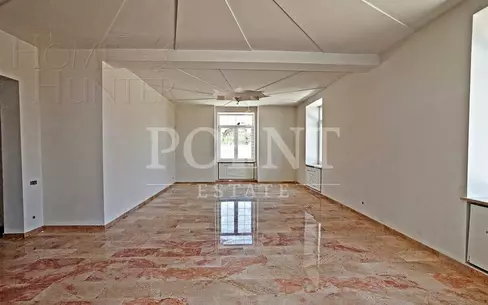 2-этажный коттедж 1 000 м² с отделкой