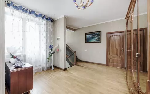 2-этажный коттедж 372 м² с отделкой