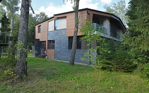 2-этажный коттедж 550 м² без отделки