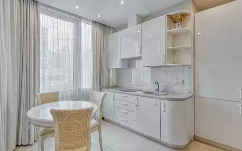 1-КОМН. КВАРТИРА С ОТДЕЛКОЙ 50 М² НА 2 ЭТАЖЕ