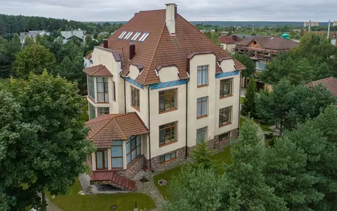 2-этажный коттедж 1 200 м² с отделкой