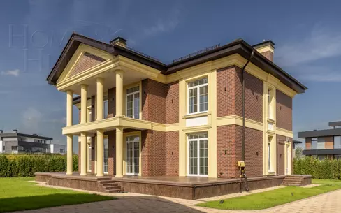 2-этажный коттедж 900 м² с отделкой
