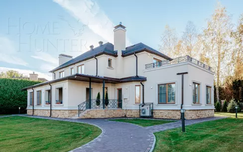 2-этажный коттедж 550 м² с отделкой